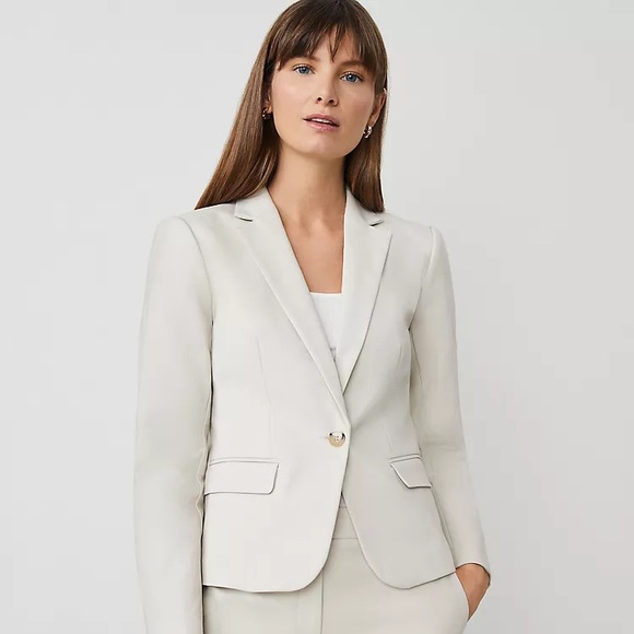 Ann Taylor Jackets & Blazers - NWT Ann Taylor Cream Stretch Cotton Blazer